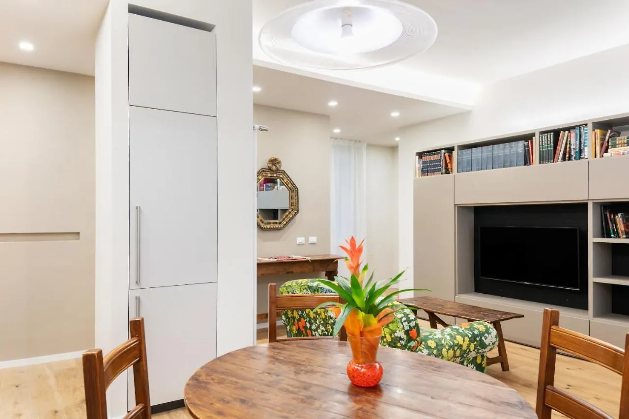 Giovanni Angelico Wood And Design Apartment Florence