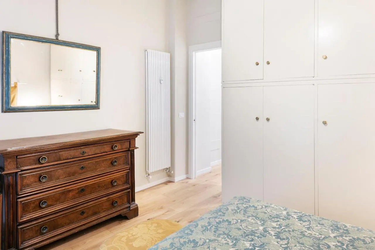 Giovanni Angelico Wood And Design Apartment Florence Italy